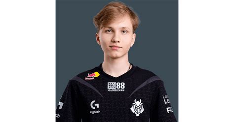 m0NESY Faceit profile (steamid 76561198074762801).